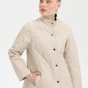 Soğan Desenli Kısa Kapitone Ceket (Bej)